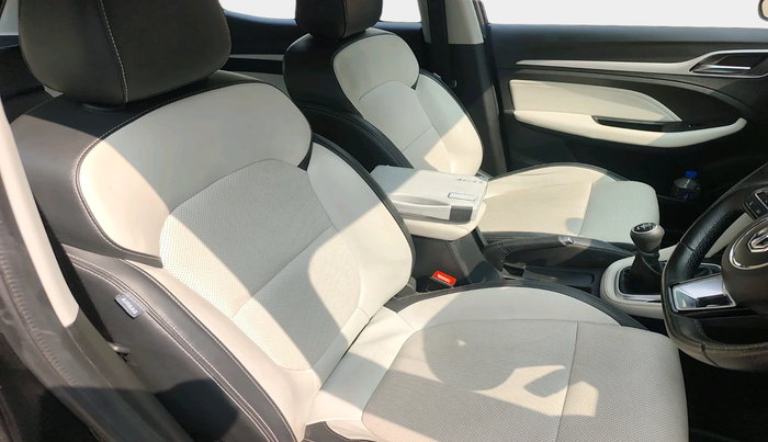 2023 MG ASTOR SHARP 1.5 MT, Petrol, Manual, 19,928 km, interior