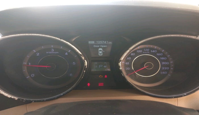 2014 Hyundai New Elantra 1.6 SX AT DIESEL, Diesel, Automatic, 1,27,000 km, interior