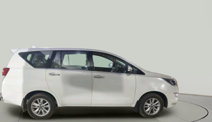 2016 Toyota Innova Crysta 2.4 VX 8 STR, Diesel, Manual, 2,45,170 km, exterior