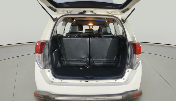 2016 Toyota Innova Crysta 2.4 VX 8 STR, Diesel, Manual, 2,45,170 km, exterior