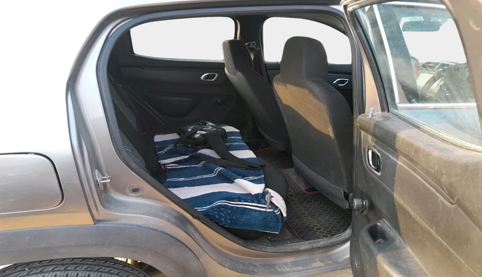 2018 Renault Kwid RXT 0.8, Petrol, Manual, 63,709 km, interior