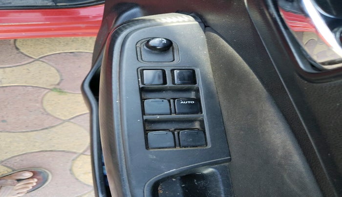 2019 Maruti Swift VXI, Petrol, Manual, 1,25,250 km, interior