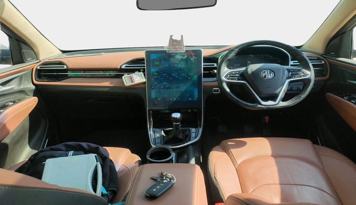 2023 MG HECTOR PLUS SHARP PRO 1.5 TURBO MT 6 STR, Petrol, Manual, 23,891 km, interior