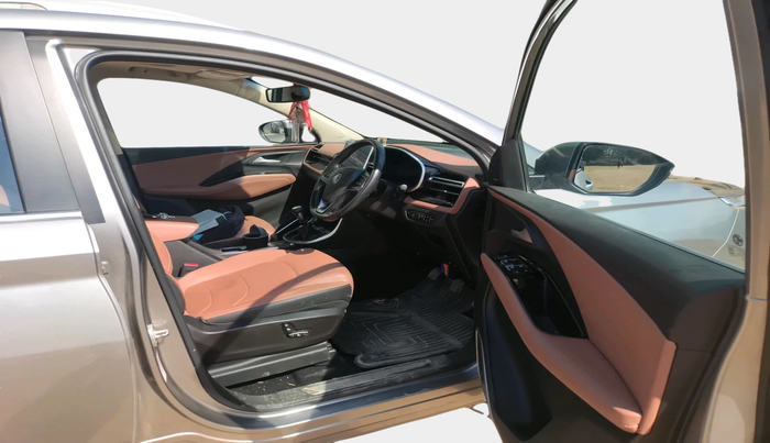 2023 MG HECTOR PLUS SHARP PRO 1.5 TURBO MT 6 STR, Petrol, Manual, 23,891 km, interior