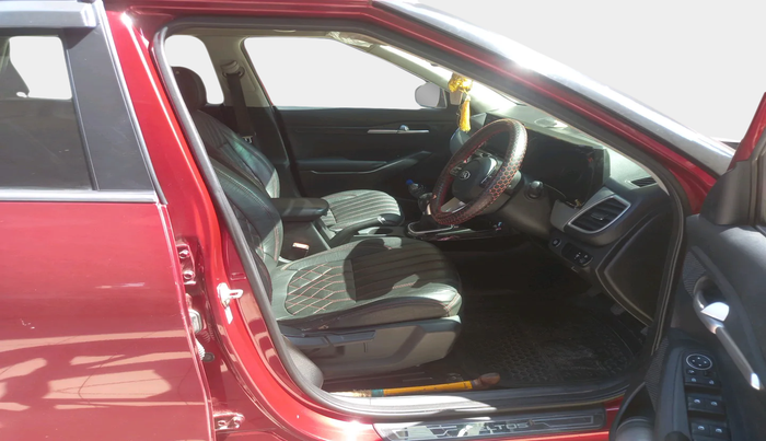 2019 KIA SELTOS HTK PLUS 1.5, Petrol, Manual, 1,64,000 km, interior