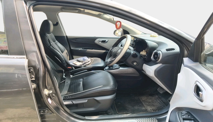 2020 Hyundai GRAND I10 NIOS SPORTZ AMT 1.2 KAPPA VTVT, Petrol, Automatic, 44,900 km, interior