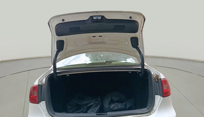 2014 Volkswagen Jetta HIGHLINE TDI AT, Diesel, Automatic, 1,26,834 km, exterior