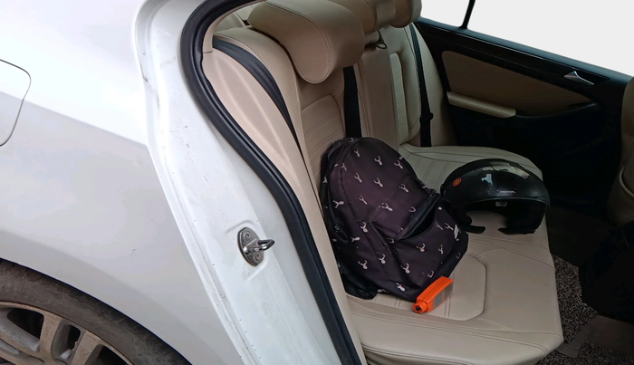 2014 Volkswagen Jetta HIGHLINE TDI AT, Diesel, Automatic, 1,26,834 km, interior