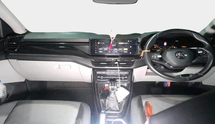 2024 Skoda SLAVIA STYLE 1.0L TSI AT, Petrol, Automatic, 26,288 km, interior