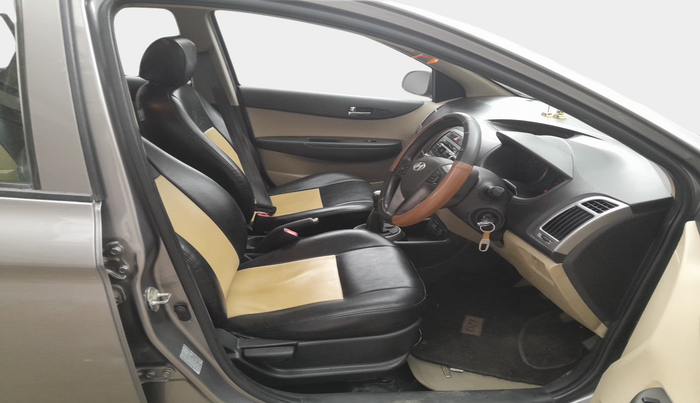 2012 Hyundai i20 SPORTZ 1.2, Petrol, Manual, 53,770 km, interior
