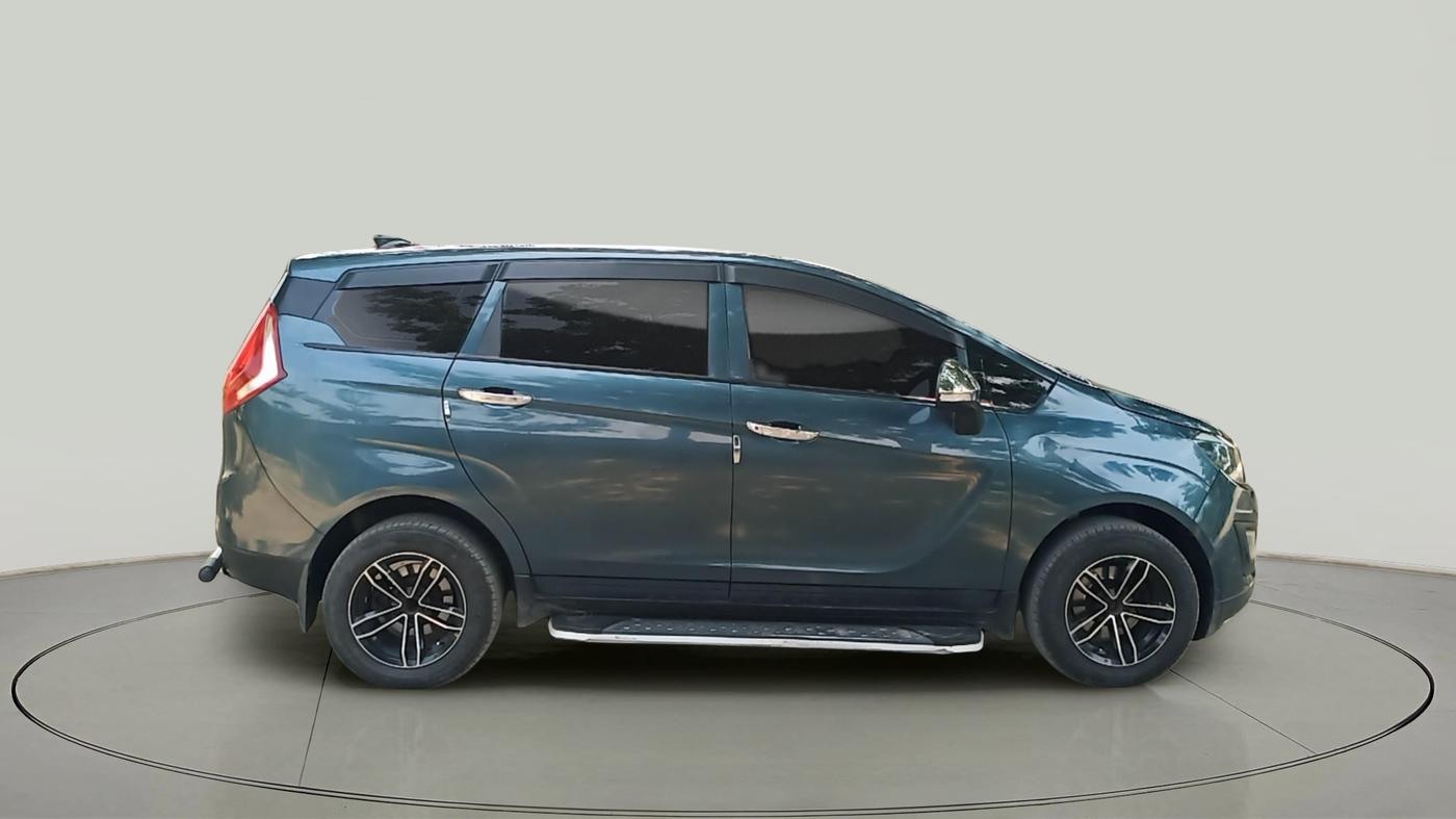 2018 Mahindra MARAZZO M2 8 STR, Diesel, Manual, 93,549 km, exterior