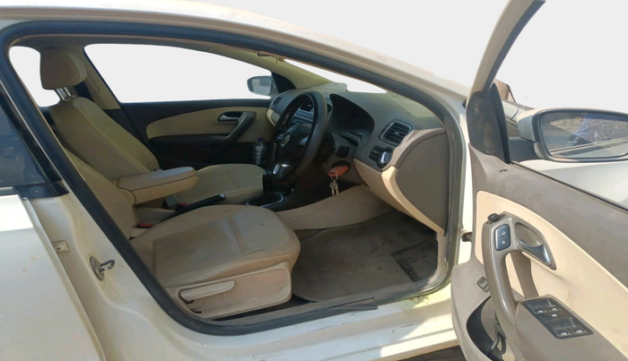 2012 Volkswagen Vento HIGHLINE DIESEL 1.6, Diesel, Manual, 93,583 km, interior