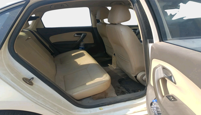 2012 Volkswagen Vento HIGHLINE DIESEL 1.6, Diesel, Manual, 93,583 km, interior