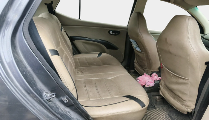 2011 Hyundai i10 MAGNA 1.2, Petrol, Manual, 1,26,263 km, interior