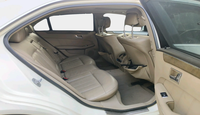 2011 Mercedes Benz E Class E 220 CDI ELEGANCE, Diesel, Automatic, 1,42,716 km, interior