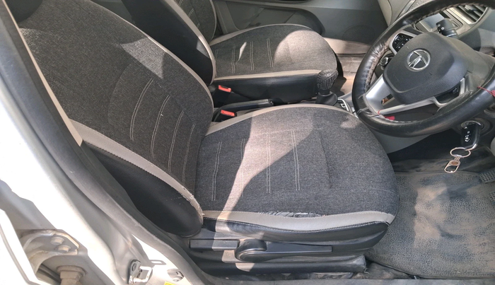 2016 Tata Tiago XZ PETROL, Petrol, Manual, 1,04,829 km, interior