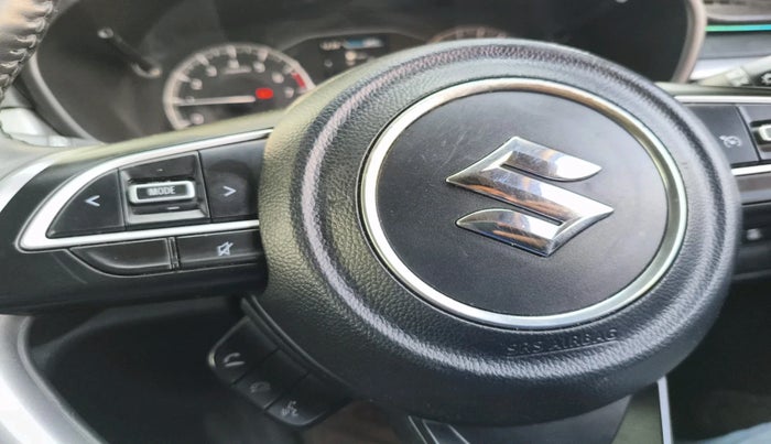 2023 Maruti BREZZA ZXI + SMART HYBRID, Petrol, Manual, 47,551 km, interior