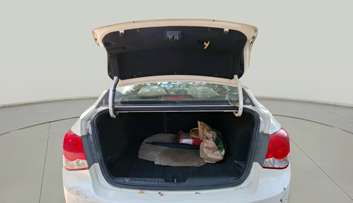 2011 Chevrolet Cruze LT, Diesel, Manual, 1,10,313 km, exterior