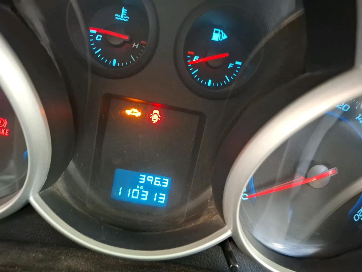 2011 Chevrolet Cruze LT, Diesel, Manual, 1,10,313 km, interior