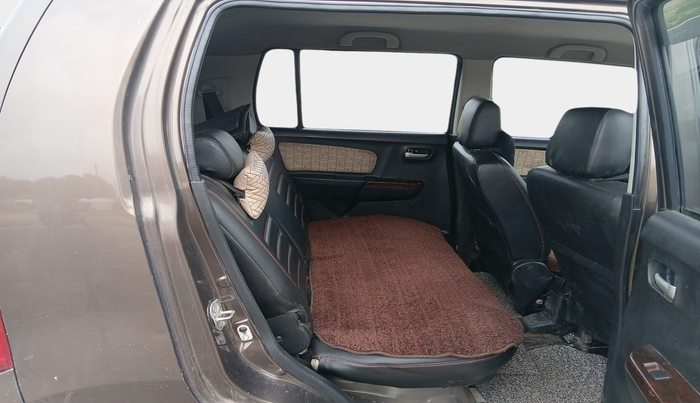 2017 Maruti Wagon R 1.0 VXI, Petrol, Manual, 89,746 km, interior