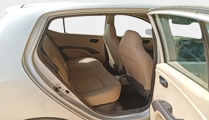 2010 Hyundai i10 MAGNA 1.2, Petrol, Manual, 1,40,568 km, interior