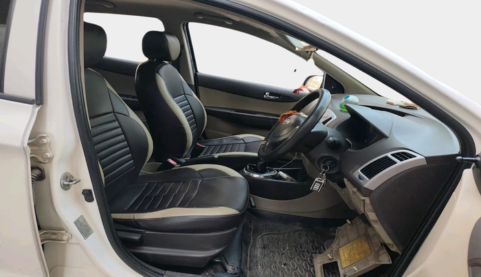 2012 Hyundai i20 MAGNA (O) 1.4 CRDI, Diesel, Manual, 1,24,101 km, interior