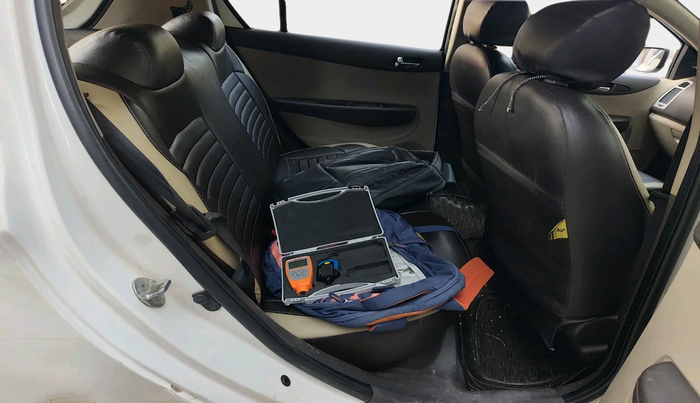 2012 Hyundai i20 MAGNA (O) 1.4 CRDI, Diesel, Manual, 1,24,101 km, interior