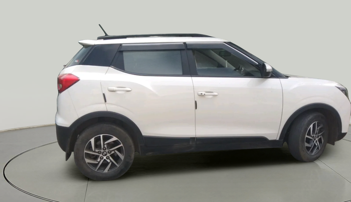 2022 Mahindra XUV300 W8 (O) 1.2 PETROL, Petrol, Manual, 28,799 km, exterior