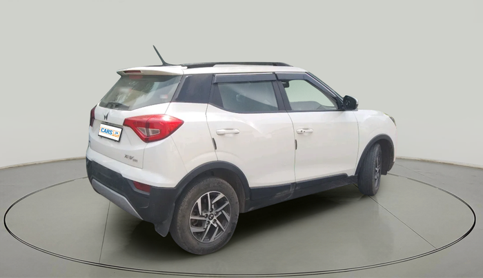 2022 Mahindra XUV300 W8 (O) 1.2 PETROL, Petrol, Manual, 28,799 km, exterior