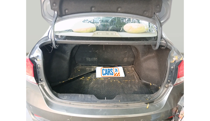 2019 Maruti Ciaz SIGMA 1.5 SHVS MT  PETROL, Petrol, Manual, 53,699 km, exterior