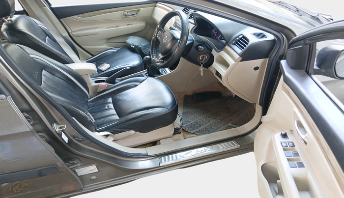 2019 Maruti Ciaz SIGMA 1.5 SHVS MT  PETROL, Petrol, Manual, 53,699 km, interior