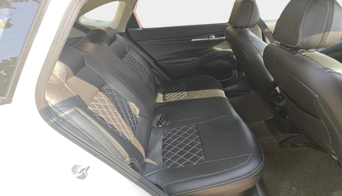 2021 KIA SELTOS HTK PLUS AT 1.5 DIESEL, Diesel, Automatic, 1,07,827 km, interior