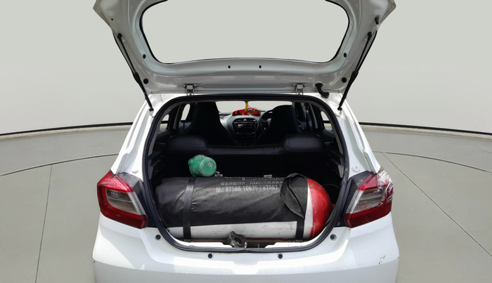 2018 Tata Tiago XM PETROL, Petrol, Manual, 1,72,185 km, exterior