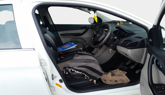 2018 Tata Tiago XM PETROL, Petrol, Manual, 1,72,185 km, interior