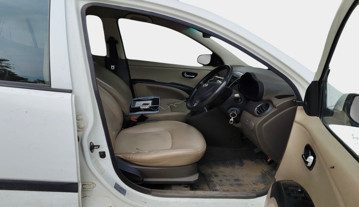2012 Hyundai i10 MAGNA 1.1, Petrol, Manual, 77,584 km, interior