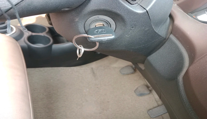 2012 Honda Brio V MT, Petrol, Manual, 2,11,617 km, interior