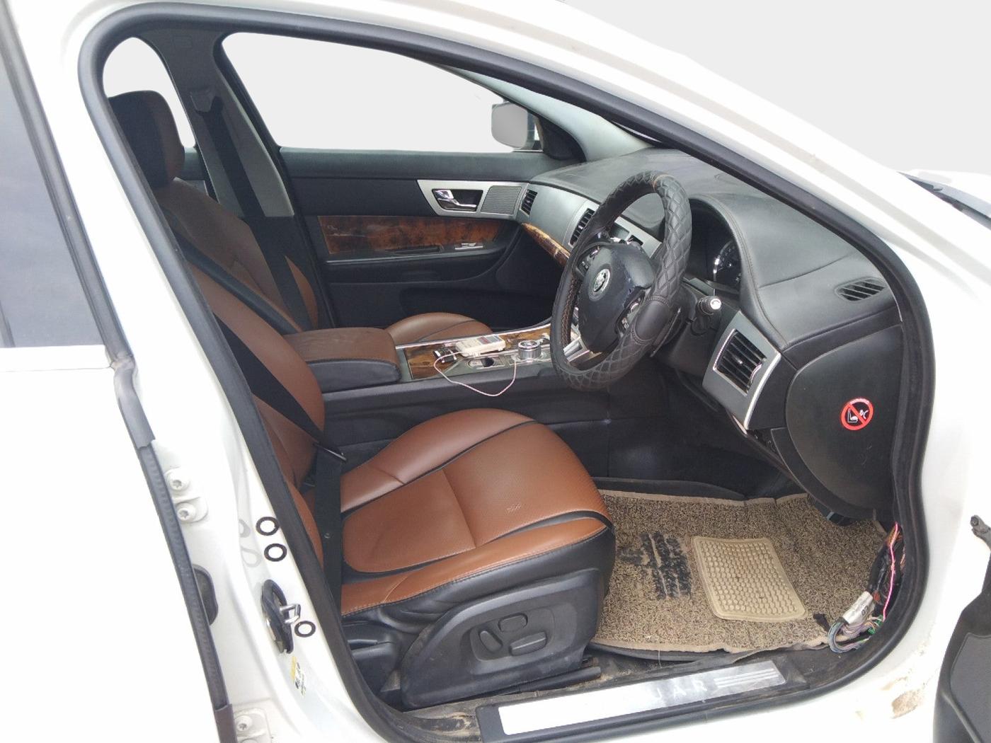 2012 Jaguar XF 3.0 DIESEL, Diesel, Automatic, 88,050 km, interior