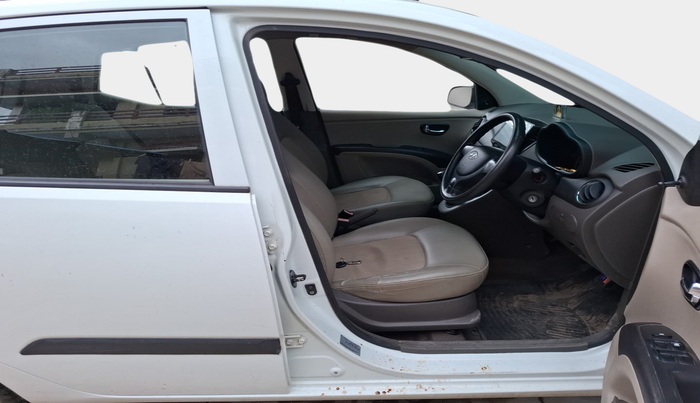 2011 Hyundai i10 MAGNA 1.1, Petrol, Manual, 70,353 km, interior