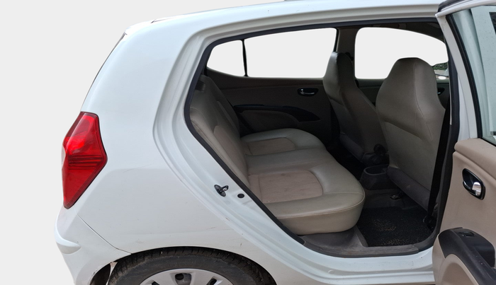 2011 Hyundai i10 MAGNA 1.1, Petrol, Manual, 70,353 km, interior