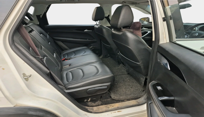 2019 MG HECTOR SHARP 2.0 DIESEL, Diesel, Manual, 1,11,672 km, interior