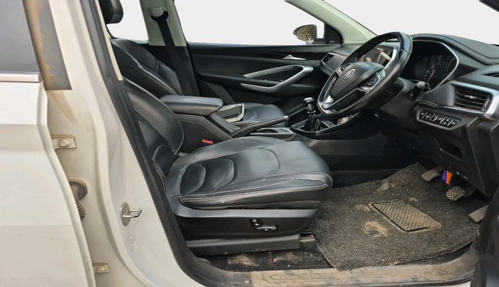 2019 MG HECTOR SHARP 2.0 DIESEL, Diesel, Manual, 1,11,672 km, interior