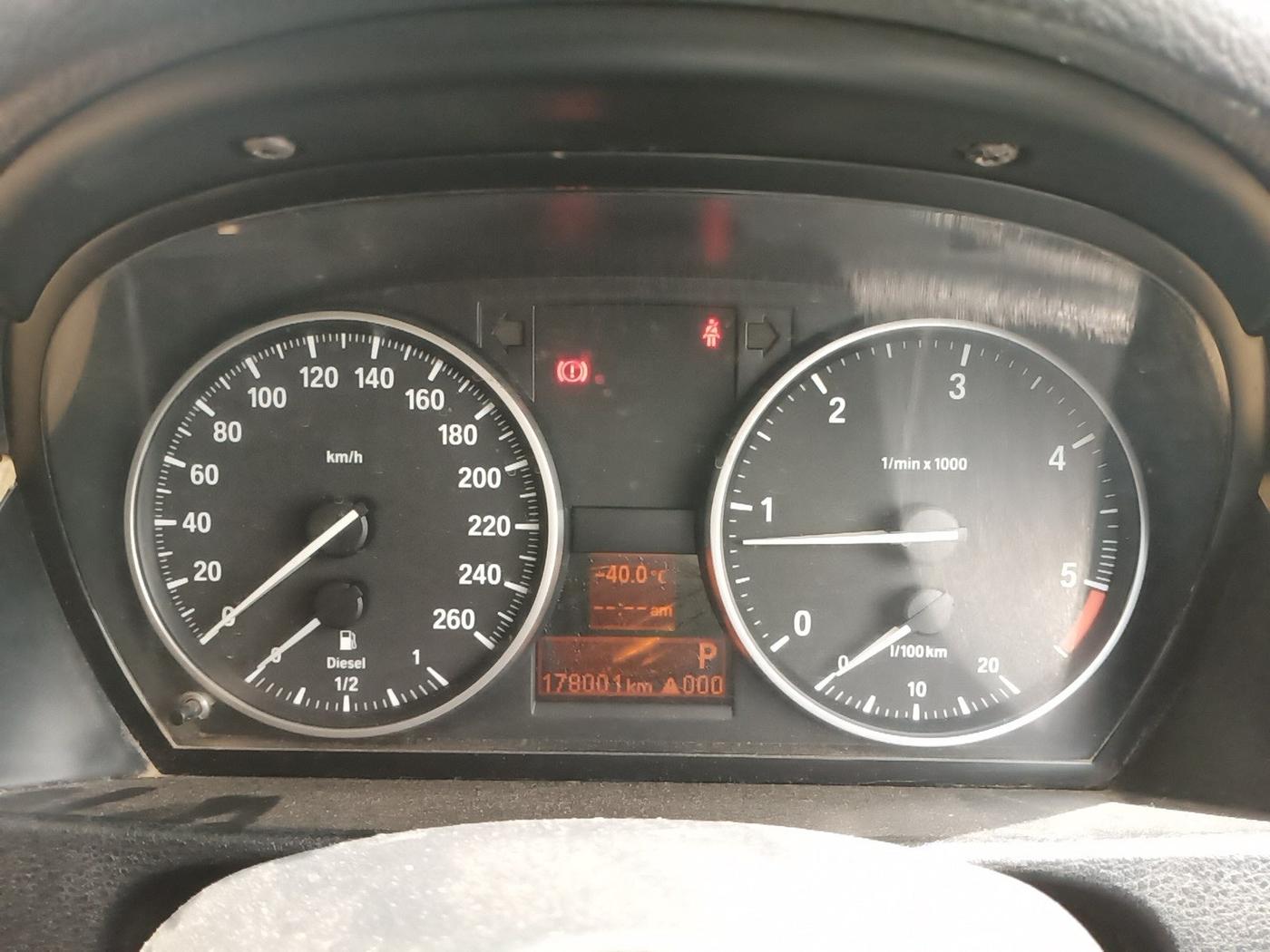 2011 BMW X1 sDrive20d, Diesel, Automatic, 1,80,000 km, interior