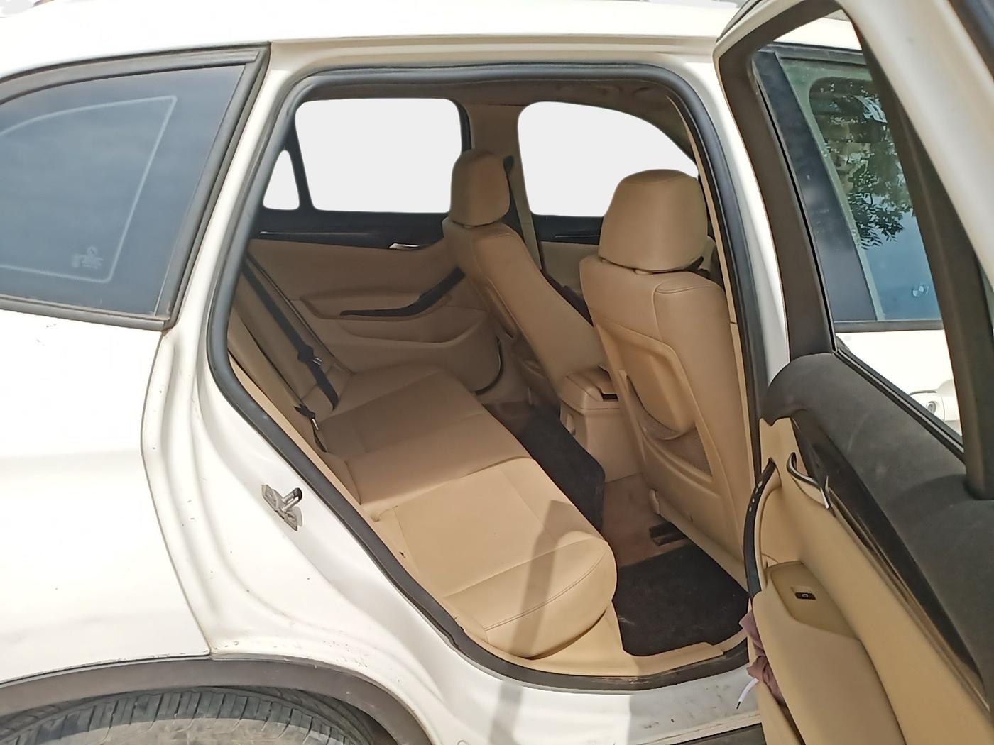 2011 BMW X1 sDrive20d, Diesel, Automatic, 1,80,000 km, interior