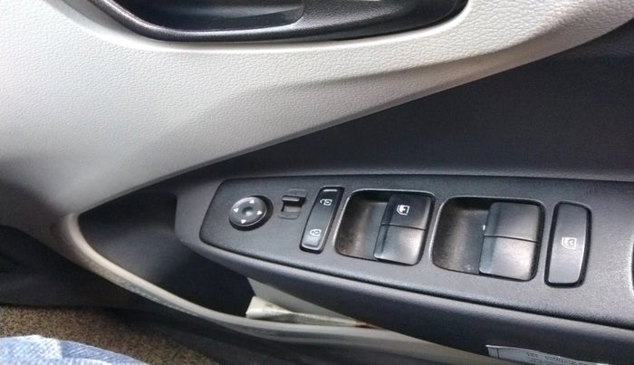 2021 Hyundai AURA S 1.2 CNG, Petrol, Manual, 71,922 km, interior