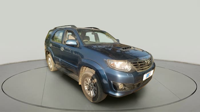 2013 Toyota Fortuner 3.0 4X2 AT, Diesel, Automatic, 98,498 km, exterior