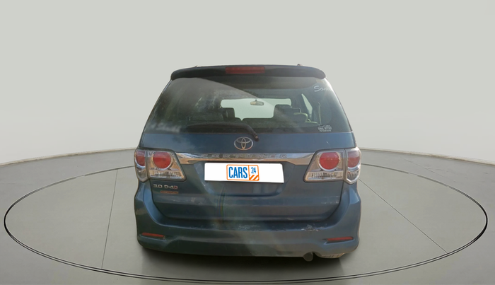 2013 Toyota Fortuner 3.0 4X2 AT, Diesel, Automatic, 98,498 km, exterior