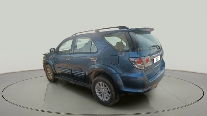 2013 Toyota Fortuner 3.0 4X2 AT, Diesel, Automatic, 98,498 km, exterior