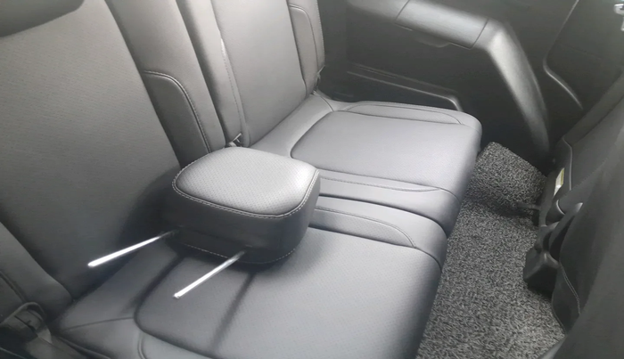 2017 Tata Hexa XTA 4X2 6 STR, Diesel, Automatic, 1,19,212 km, interior