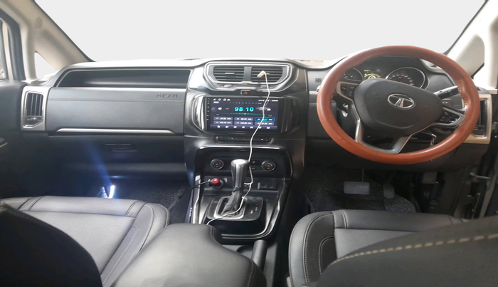 2017 Tata Hexa XTA 4X2 6 STR, Diesel, Automatic, 1,19,212 km, interior