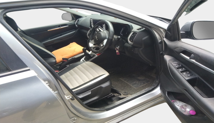 2021 KIA SONET HTK PLUS 1.2, Petrol, Manual, 22,776 km, interior